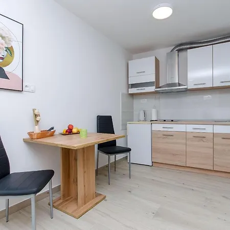 Appartement Brnistra Split