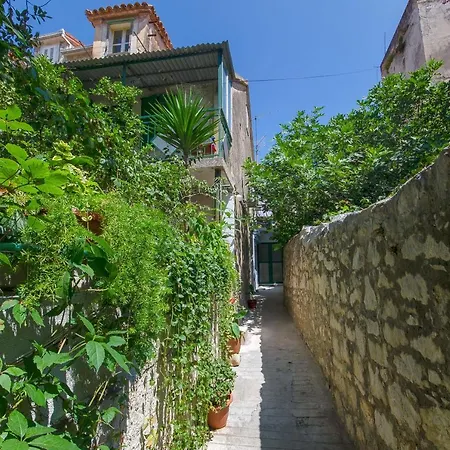 Apartment Brnistra *